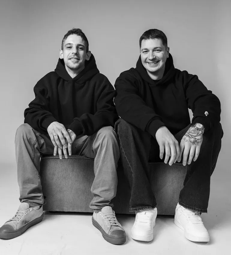 Das 2MAINE Tattoos Team